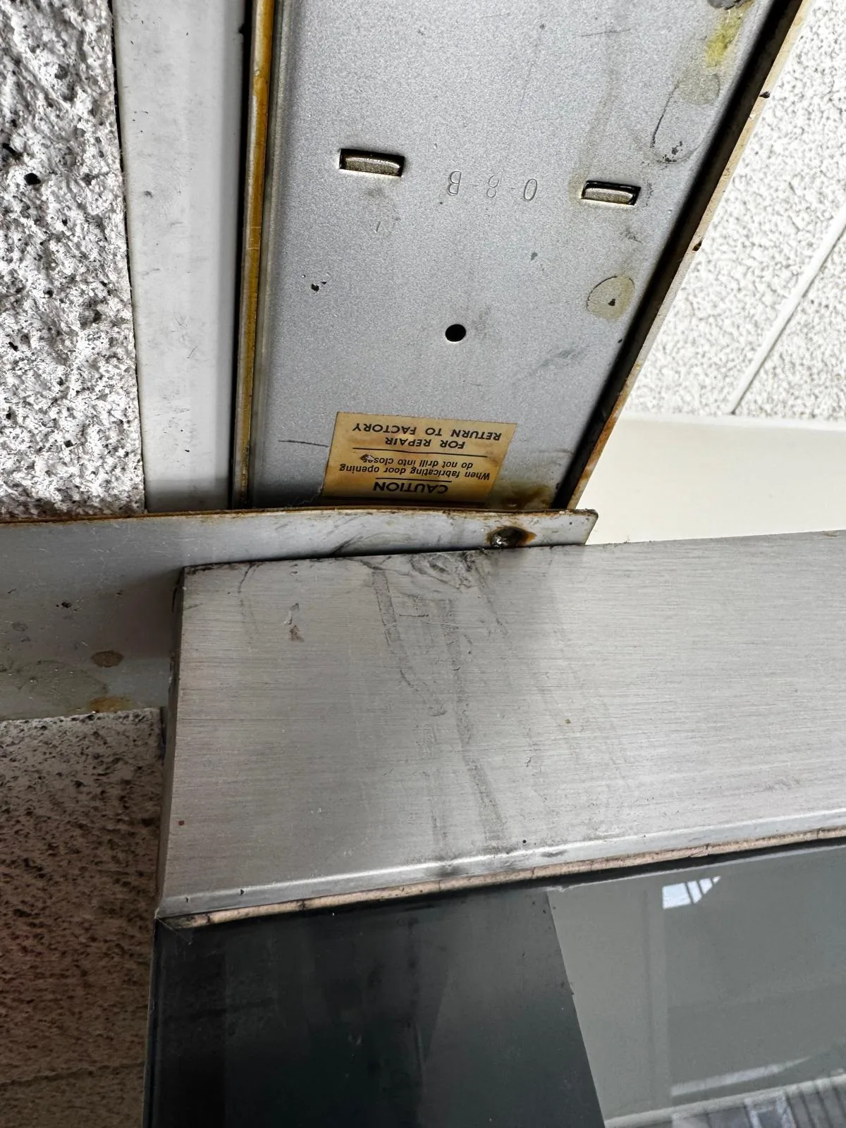 Recessed floor closer opening