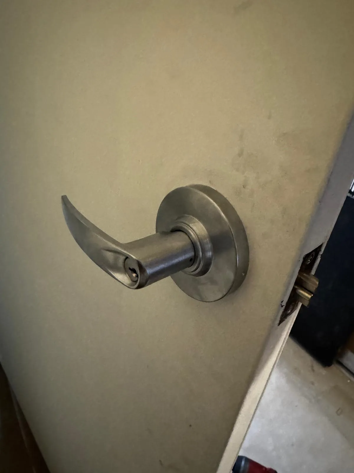 Lever door handle side view